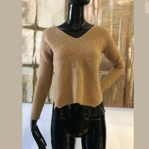 Aritzia Wilfred Free Tan Merino Wool V Neck Round Hem Sweater